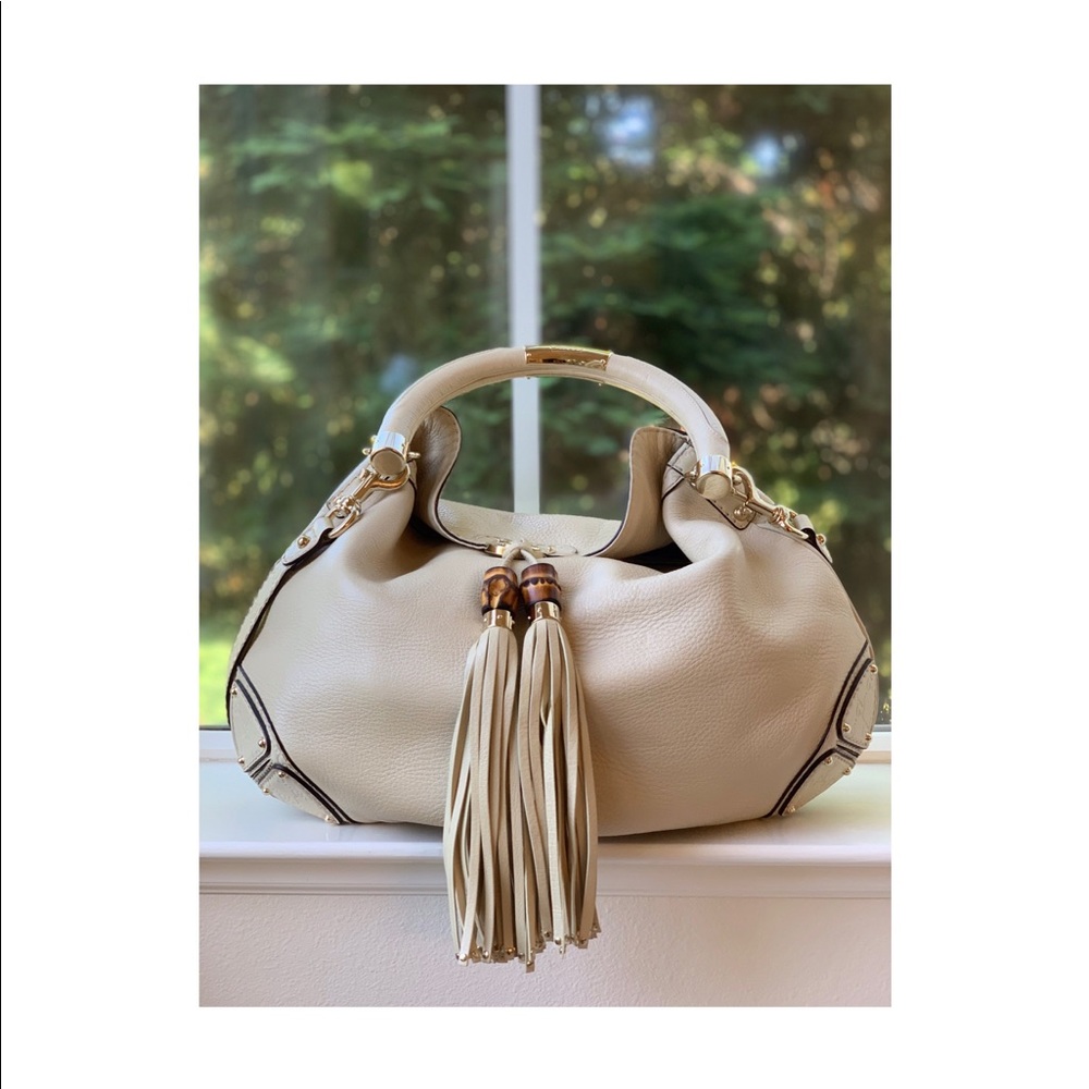 Authentic Gucci Large Hobo. Excellent condition!